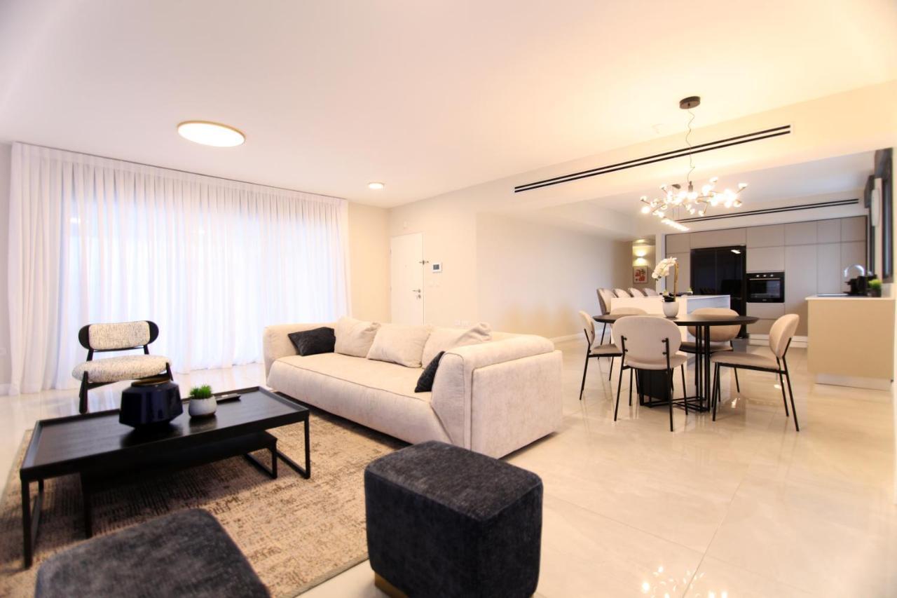 Mini Penthouse Near The Beach 内坦亚 外观 照片